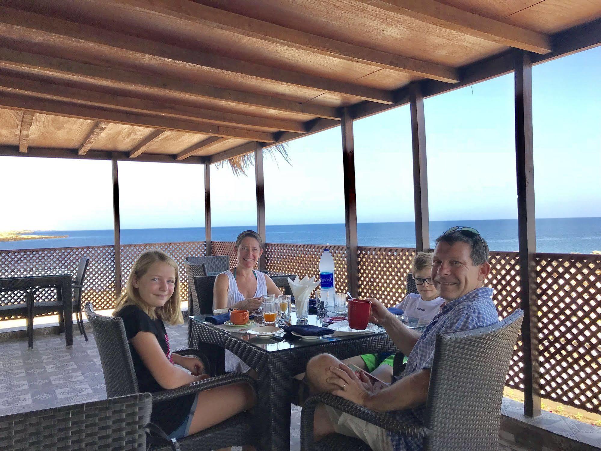 Turtle Beach Resort Ras al Hadd Esterno foto