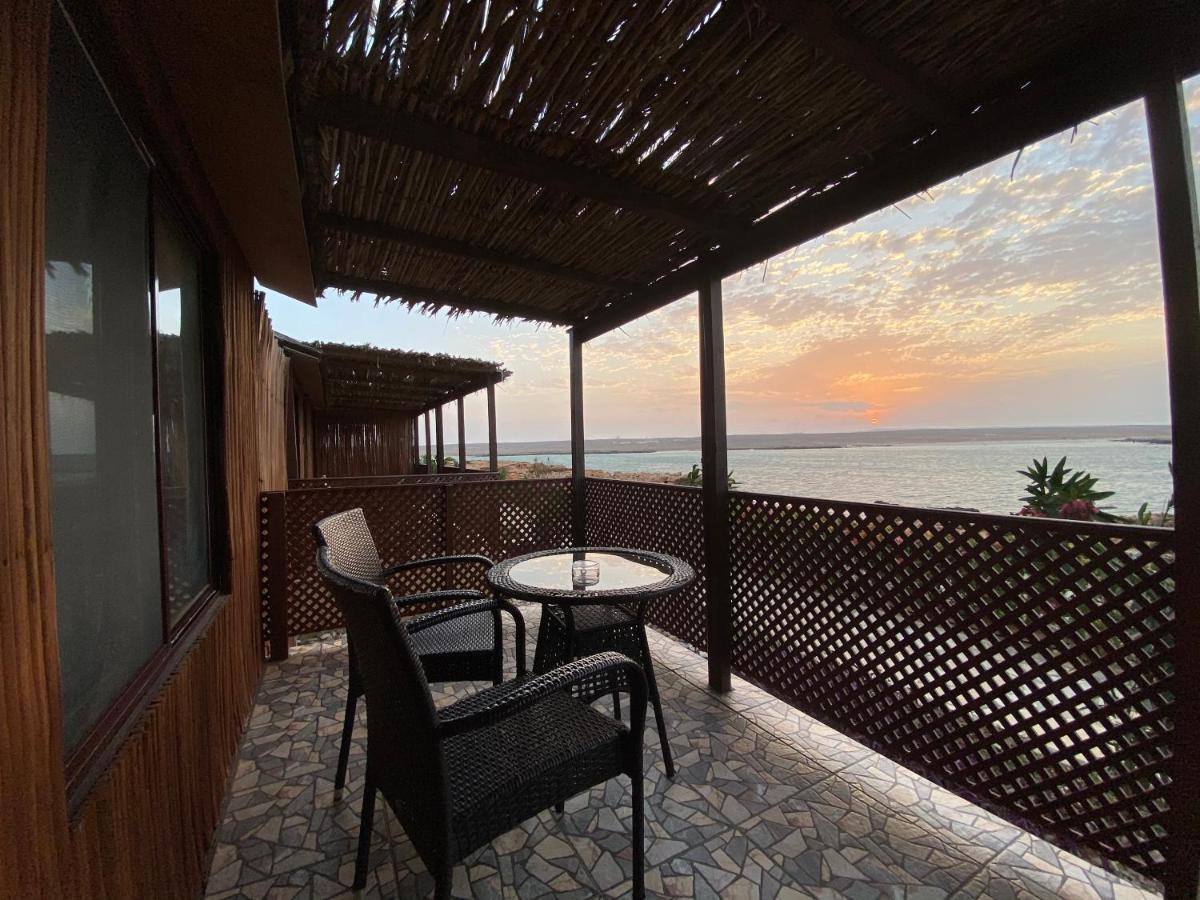 Turtle Beach Resort Ras al Hadd Esterno foto